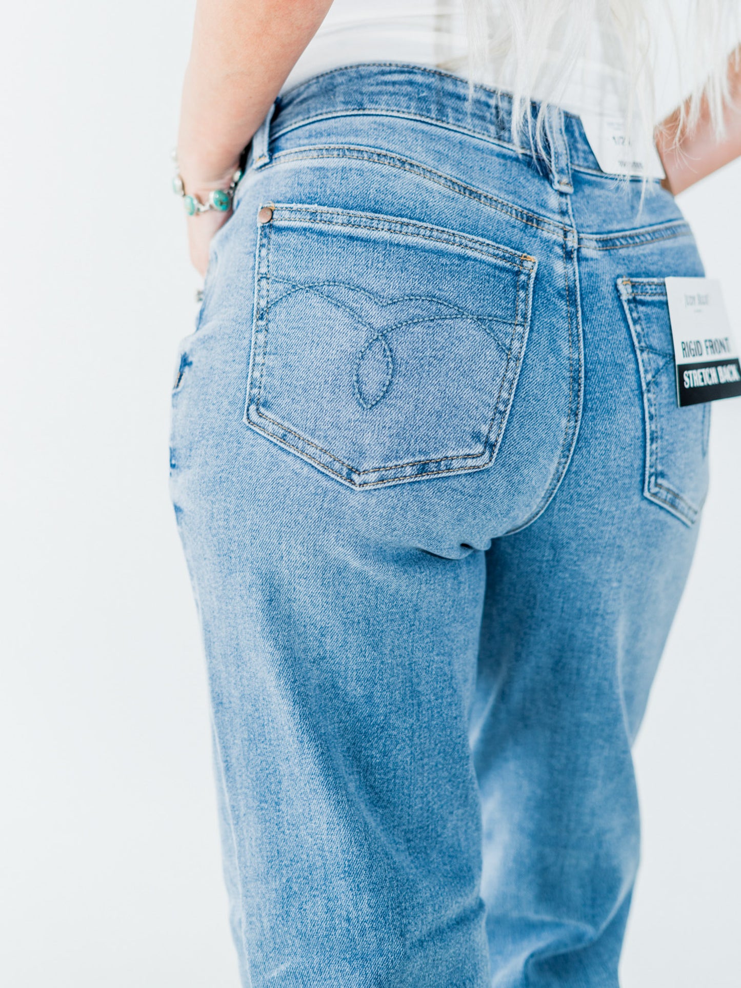 Judy Blue Mid Rise Rigid Magic Straight Leg Jeans