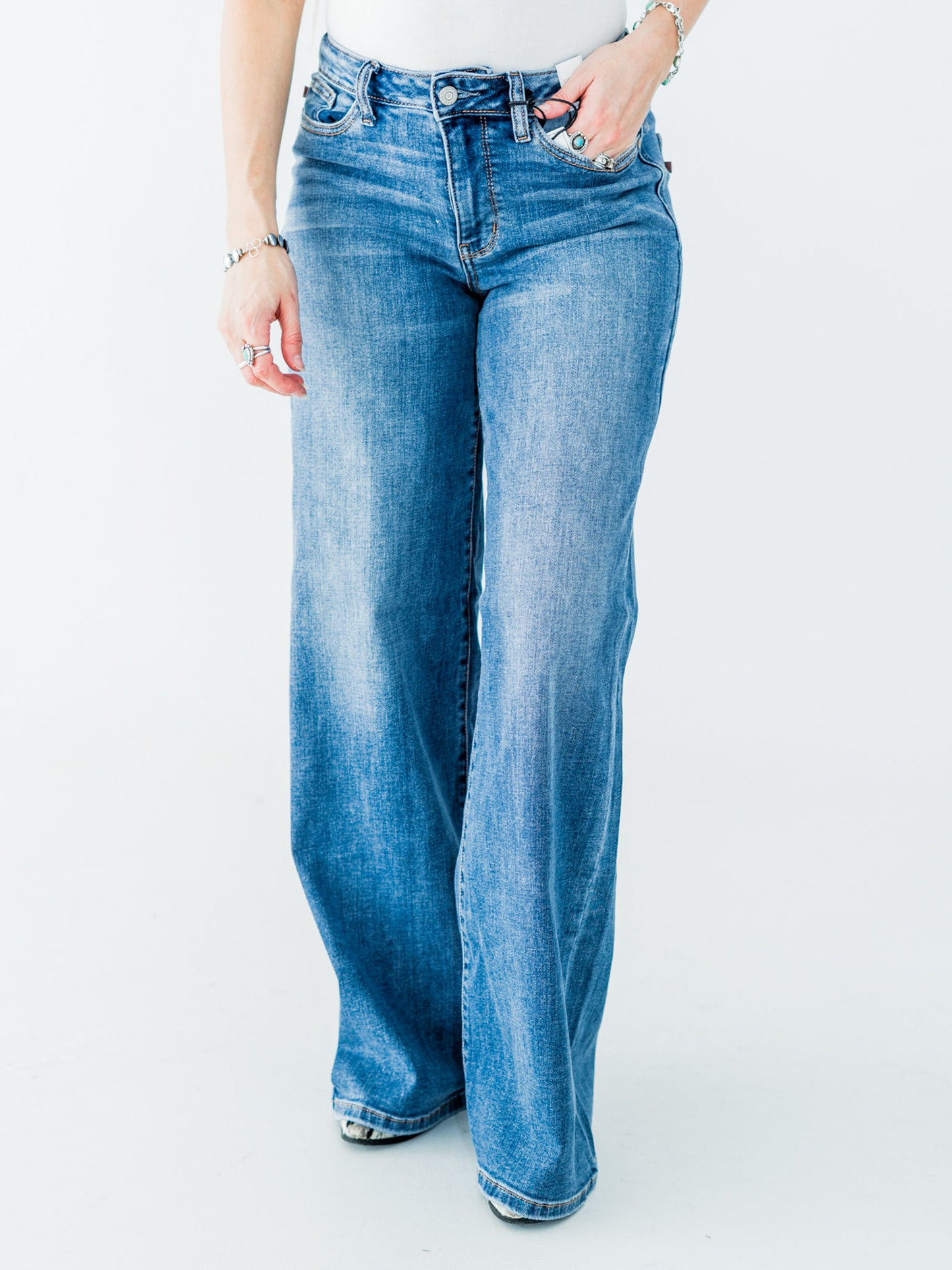 Judy Blue Mid-Rise Retro Wide Leg Jeans