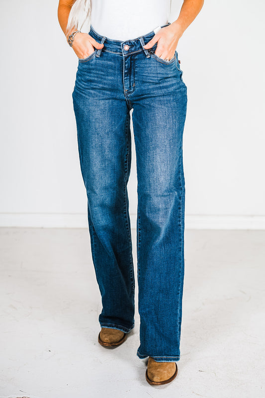 Judy Blue High Waist V-Front Waistband Vintage Wash Straight Jeans