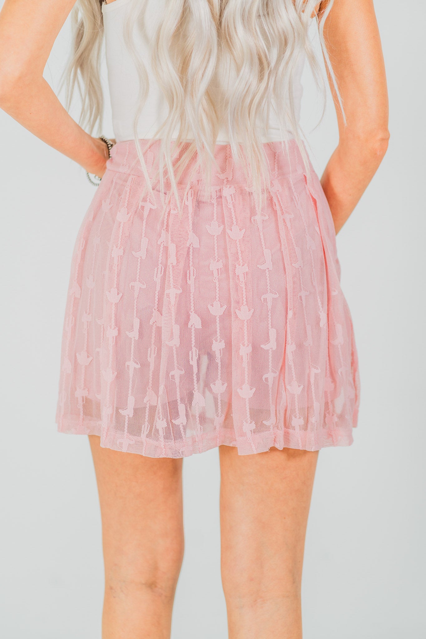 Lingo Lace Skort In Dusty Rose