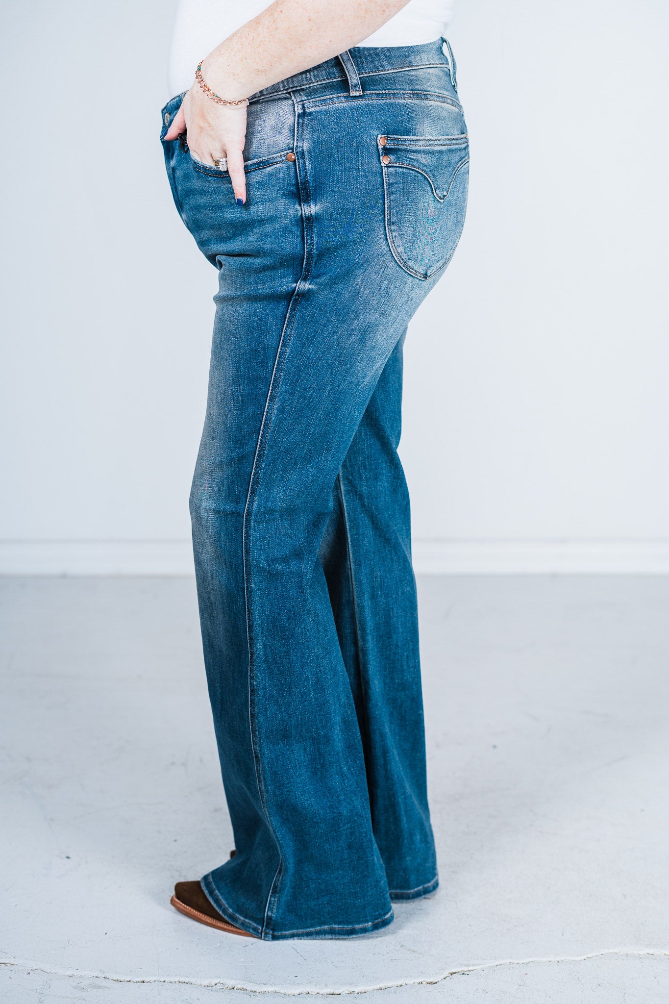 Judy Blue Mid Rise Tummy Control Vintage Wash Flare Jeans