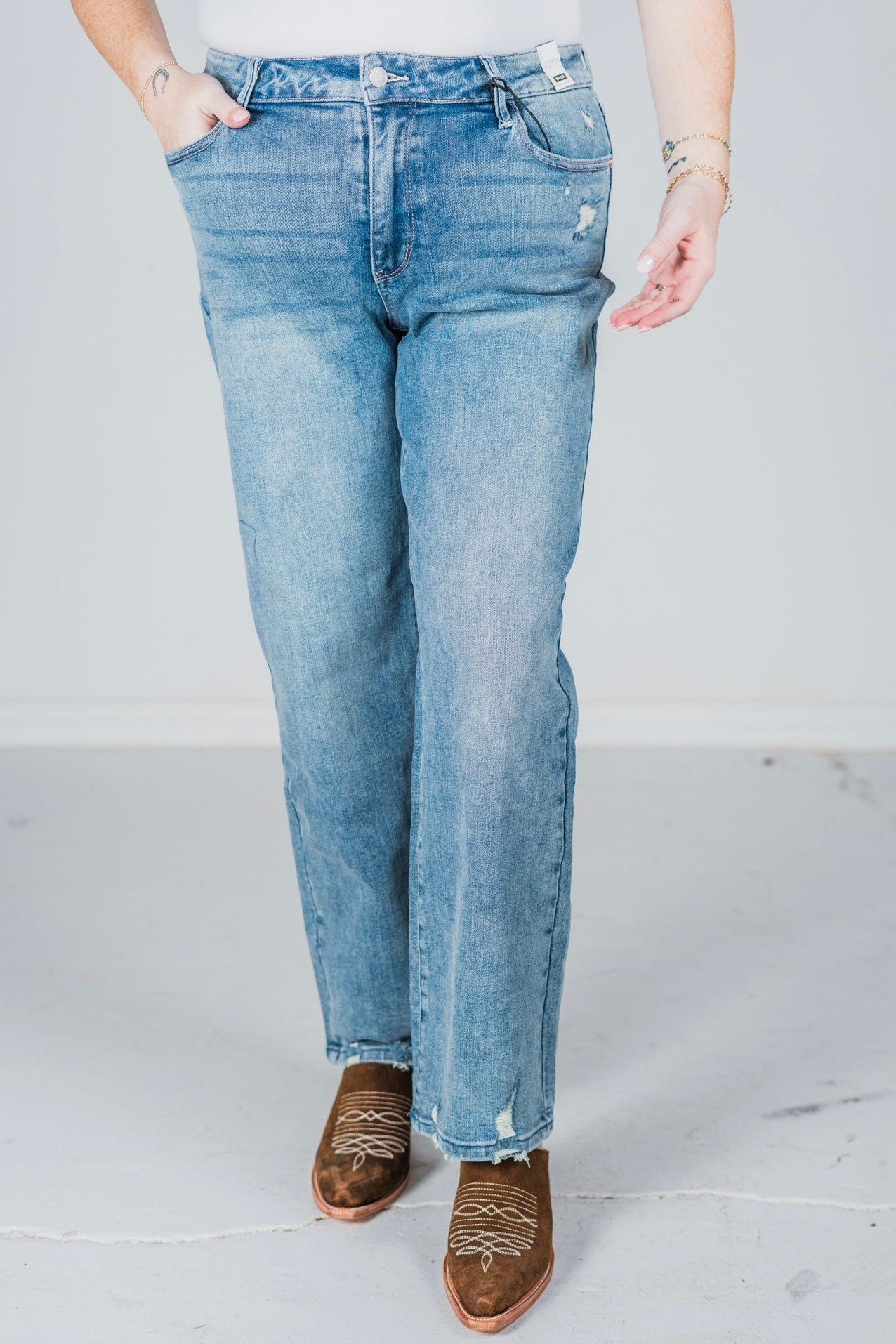 Judy Blue Mid Rise Medium Wash Destroy Straight Jeans