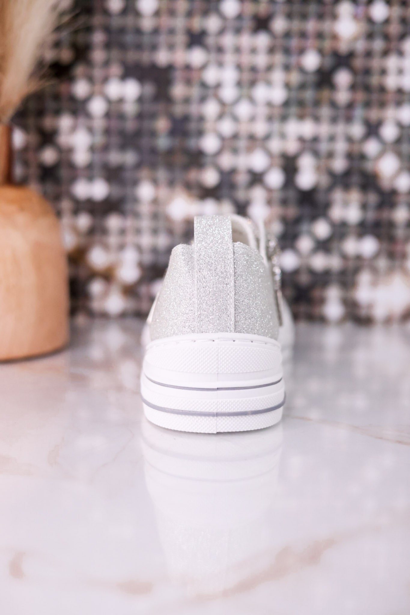 Aman 2 Silver Glitter Sneakers - Whiskey Skies - VERY G