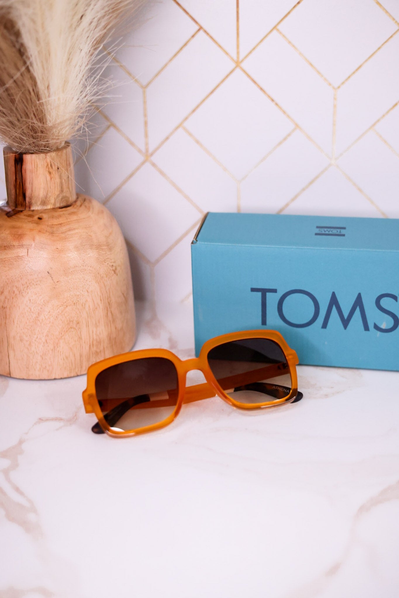 Athena Square Frame Sunglasses In Honeycomb - Whiskey Skies - TOMS