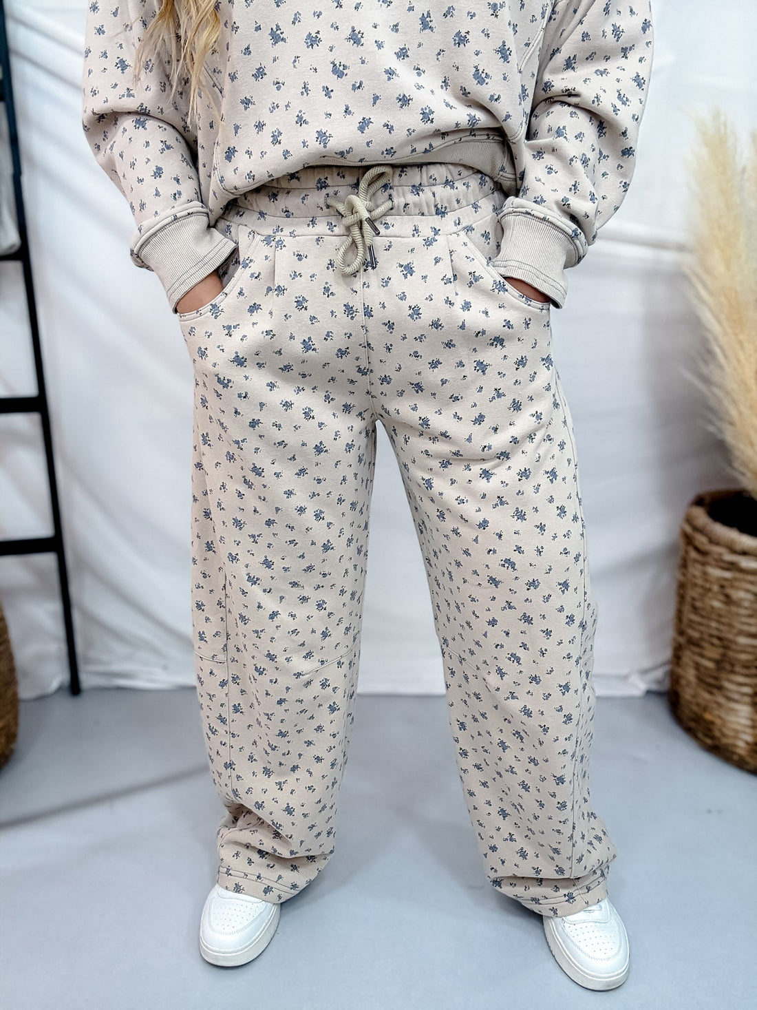 Beige & Blue Floral Print Straight Leg Lounge Pants - Whiskey Skies - THE GREII