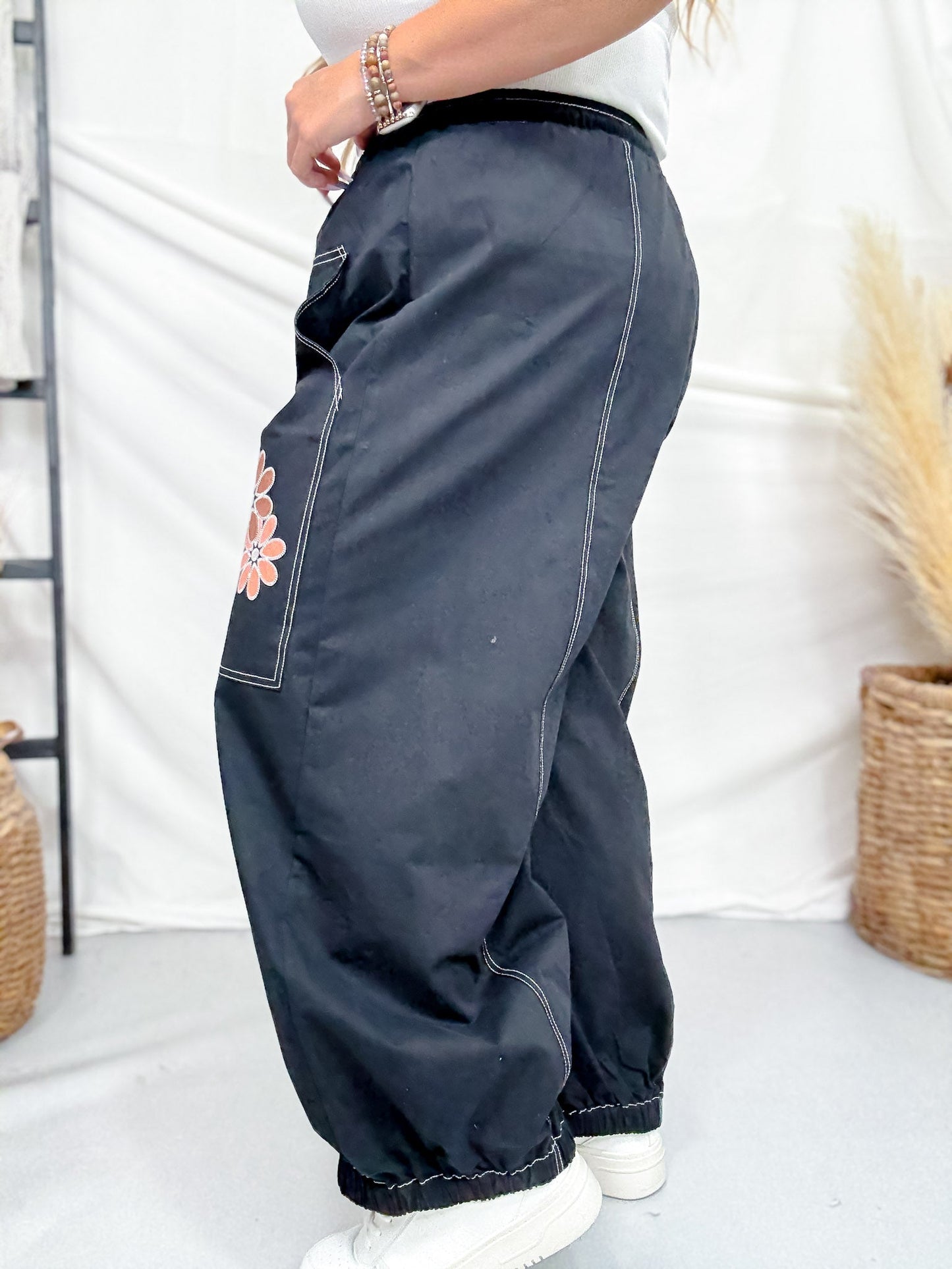 Black Drawstring Waist Cropped Pants With Floral Appliques - Whiskey Skies - ODDI