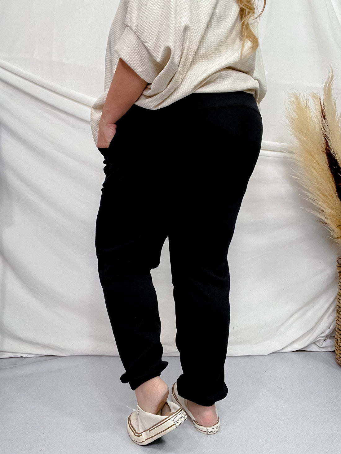 Black Elastic Waist Joggers - Whiskey Skies - DEAR SCARLETT