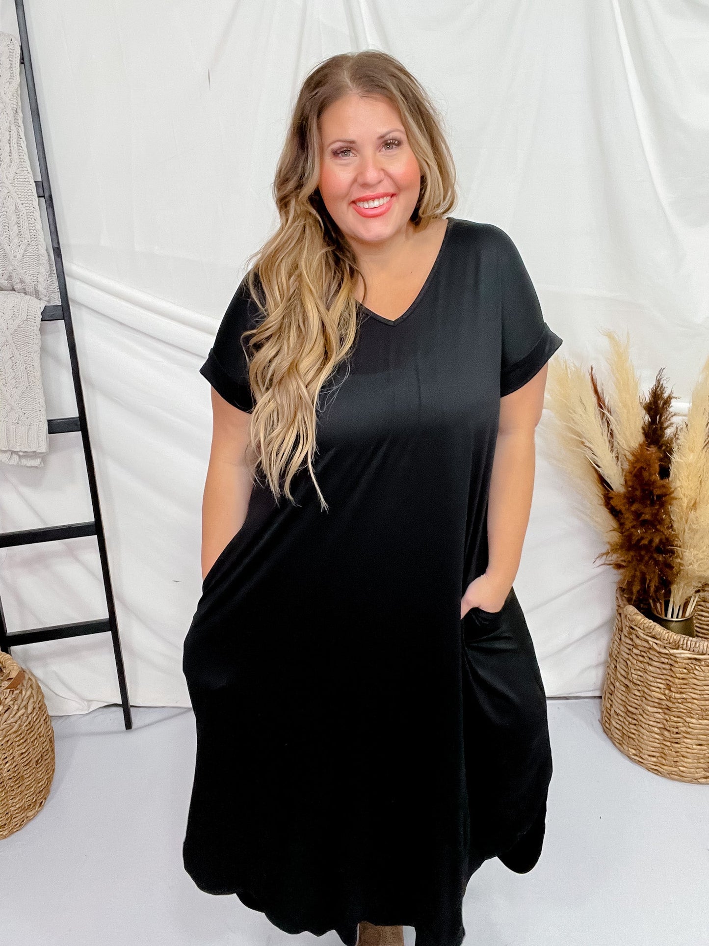 Black Jersey Knit V - Neck Maxi Dress - Whiskey Skies - ENTRO