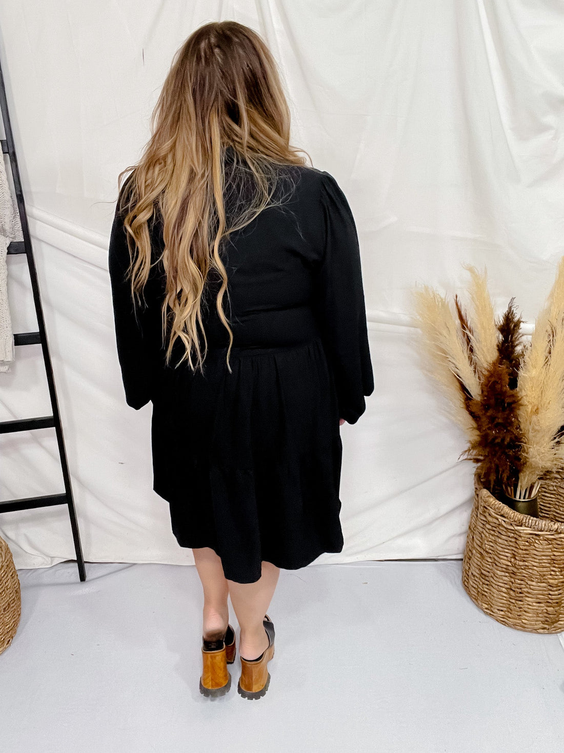 Black Long Sleeve Airflow Tired Dress - Whiskey Skies - ODDI