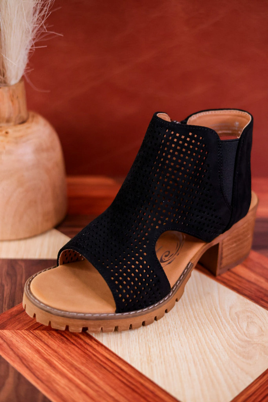 Black Milsy Chunky Heel Ankle Sandals - Whiskey Skies - VERY G