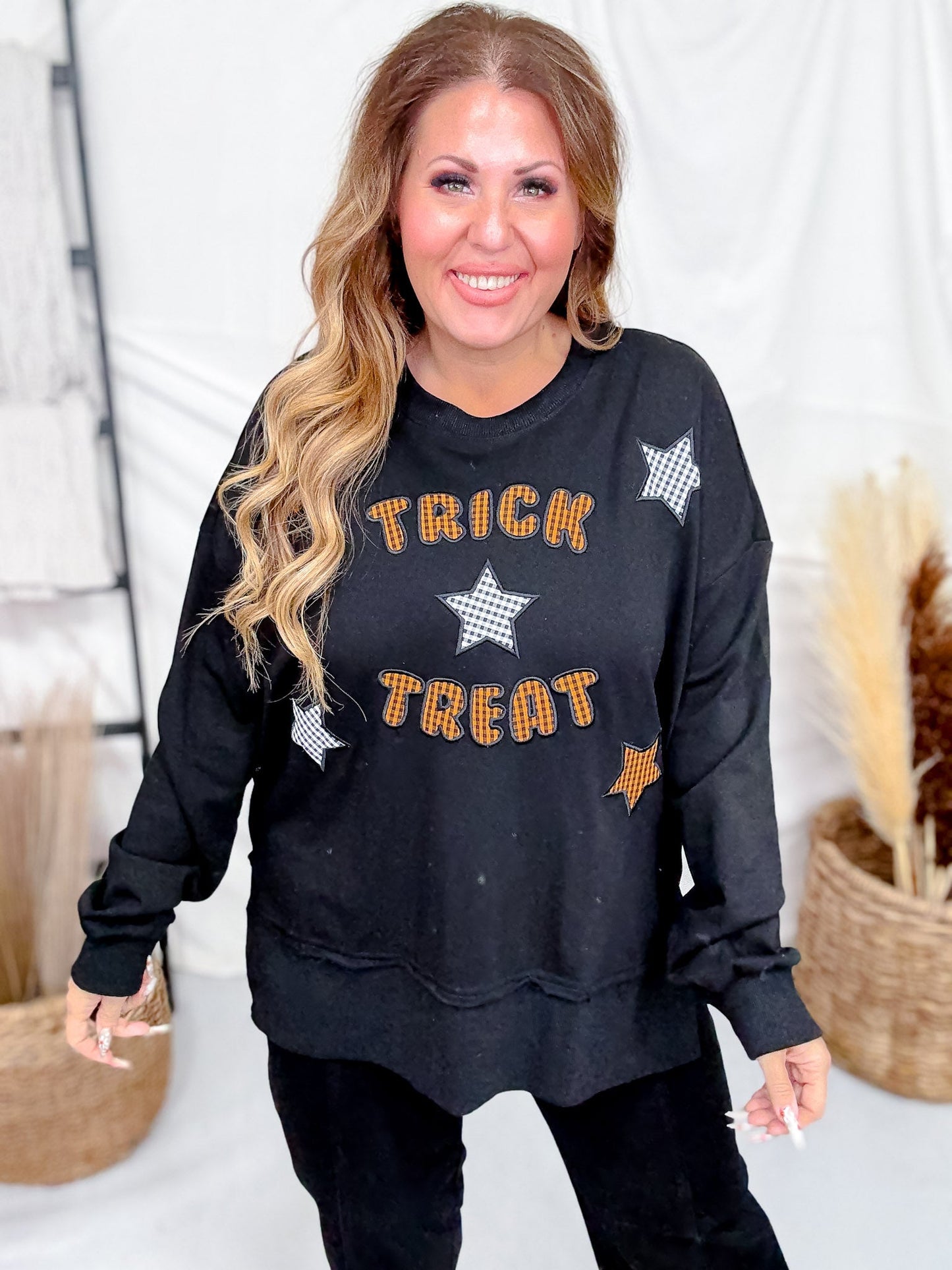 Black Sweatshirt With Gingham Patterned "Trick Or Treat" - Whiskey Skies - ODDI