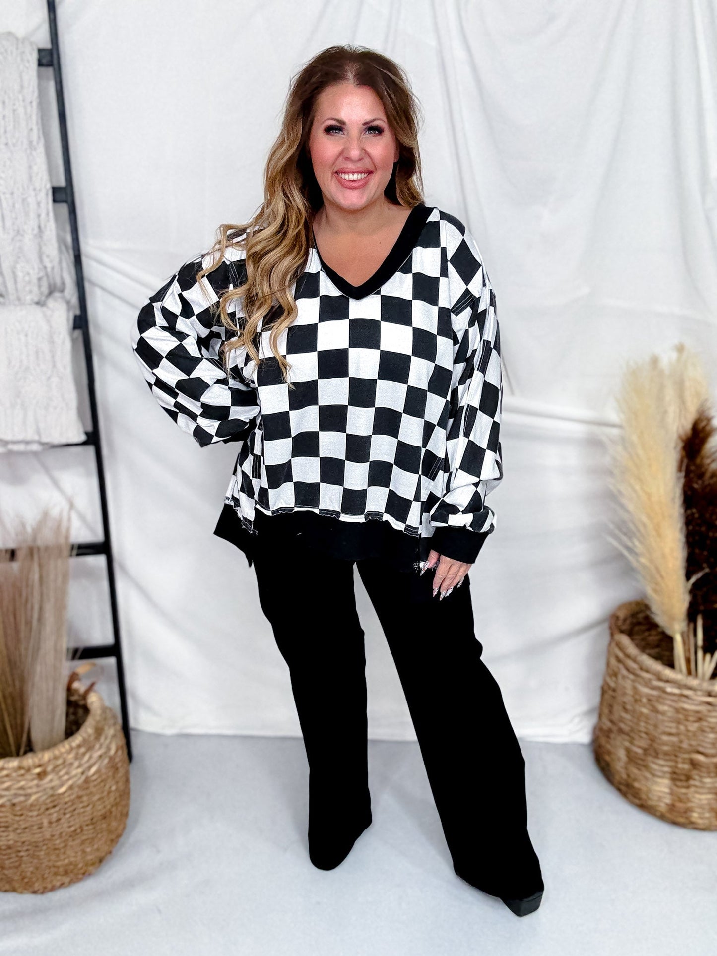 Black & White Checkered V - Neck Sweatshirt - Whiskey Skies - ODDI