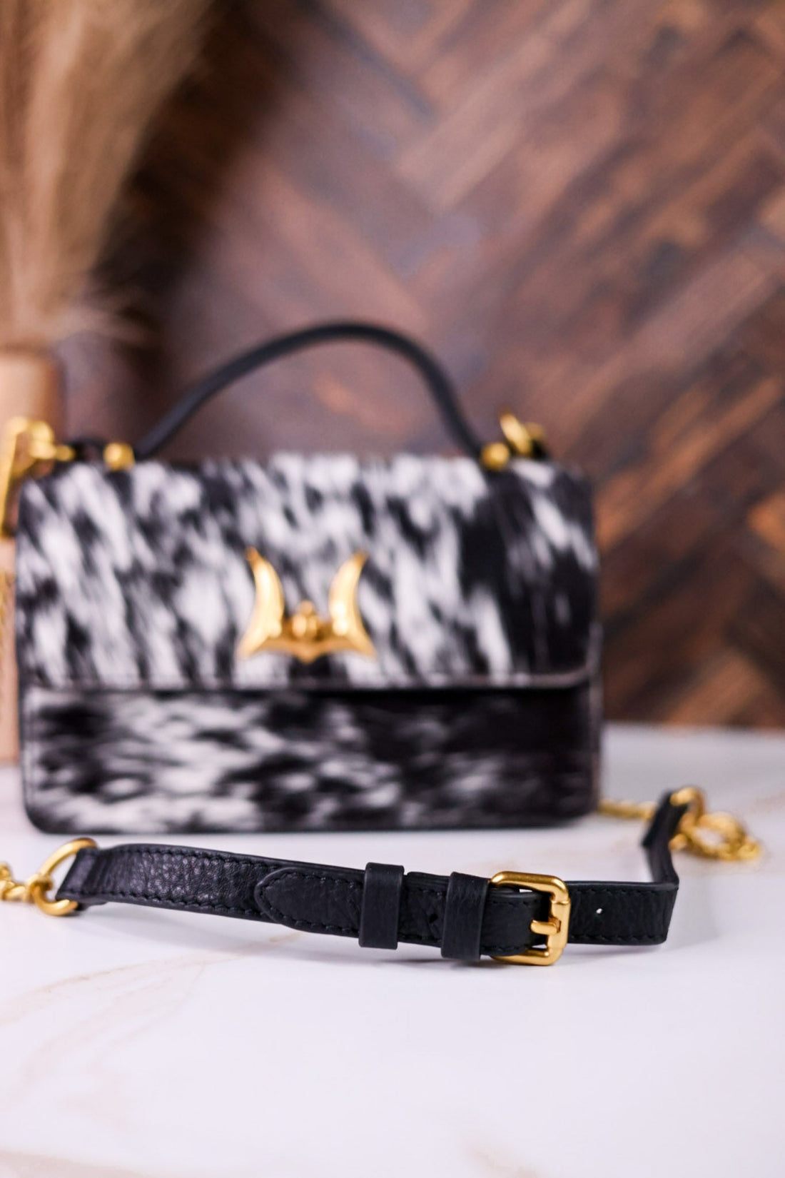 Black & White Cowhide Valencia Ostrich Bag W/ Leather Features - Whiskey Skies - LOYAL WEST