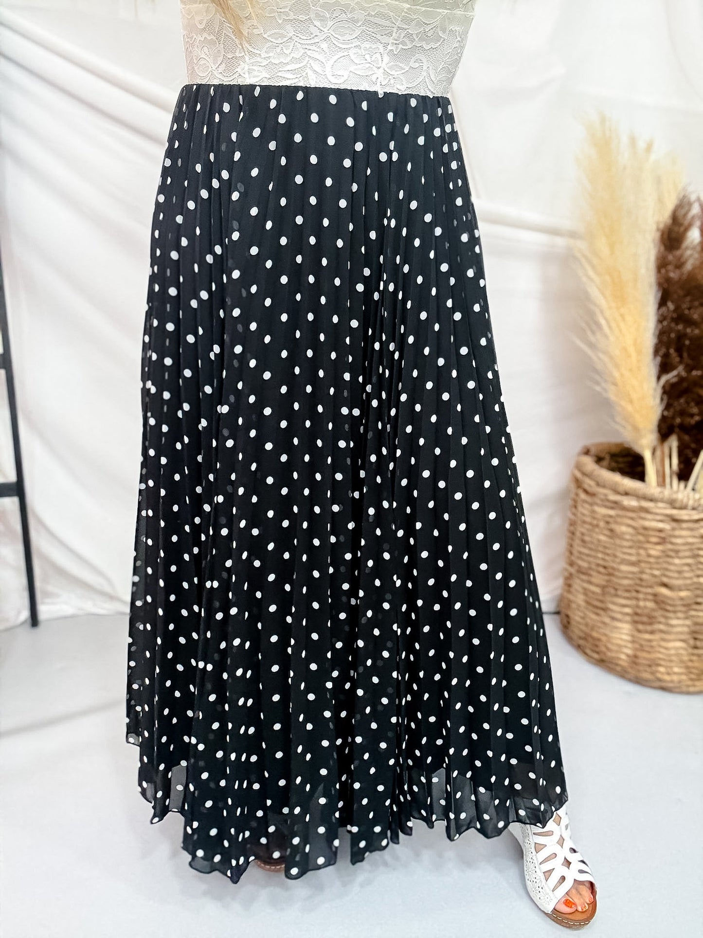 Black & White Polka Dot Pleated Midi Skirt - Whiskey Skies - DAVI & DANI