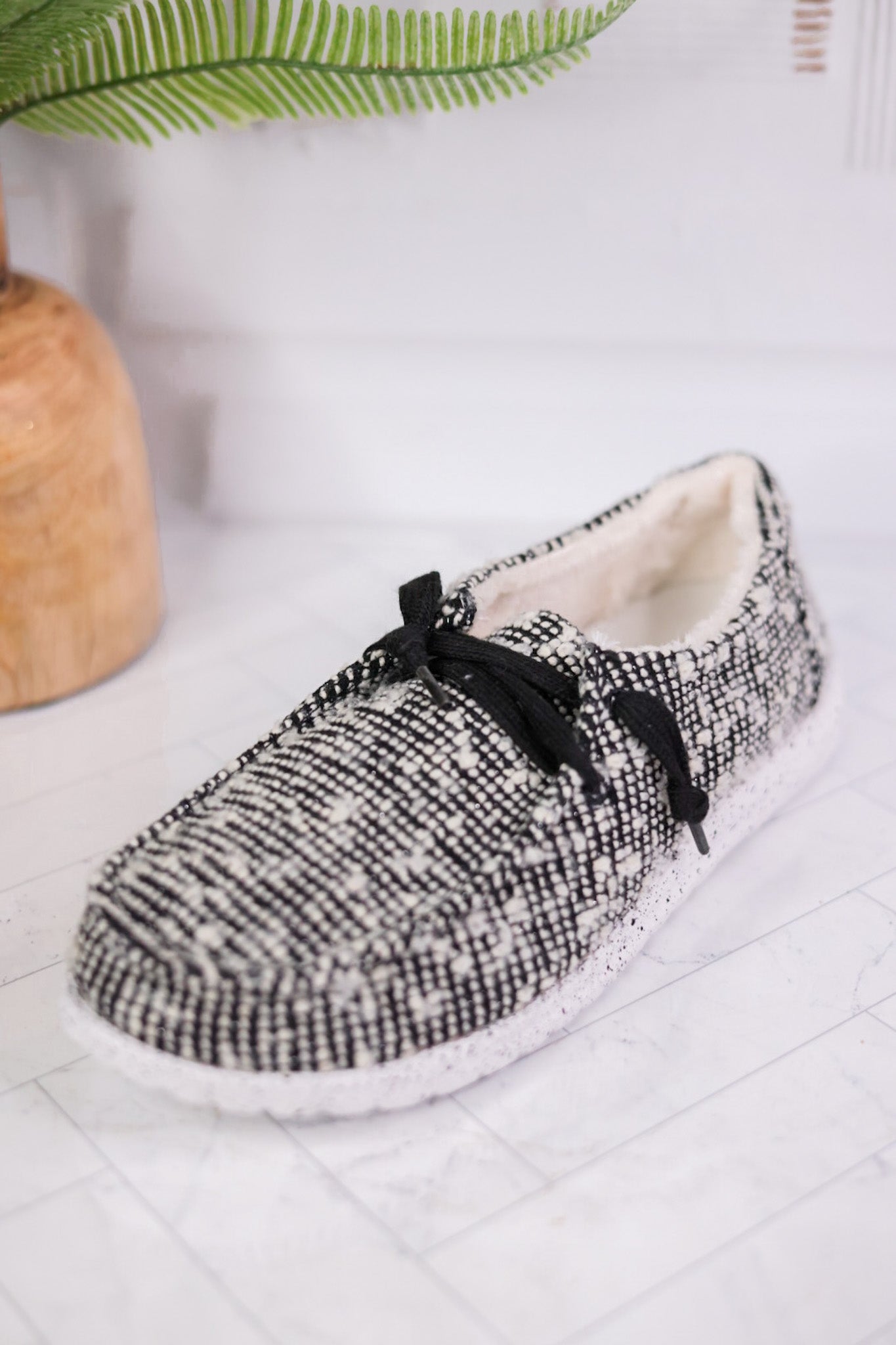 Black & White Sherpa Lined Sneakers - Whiskey Skies - VERY G