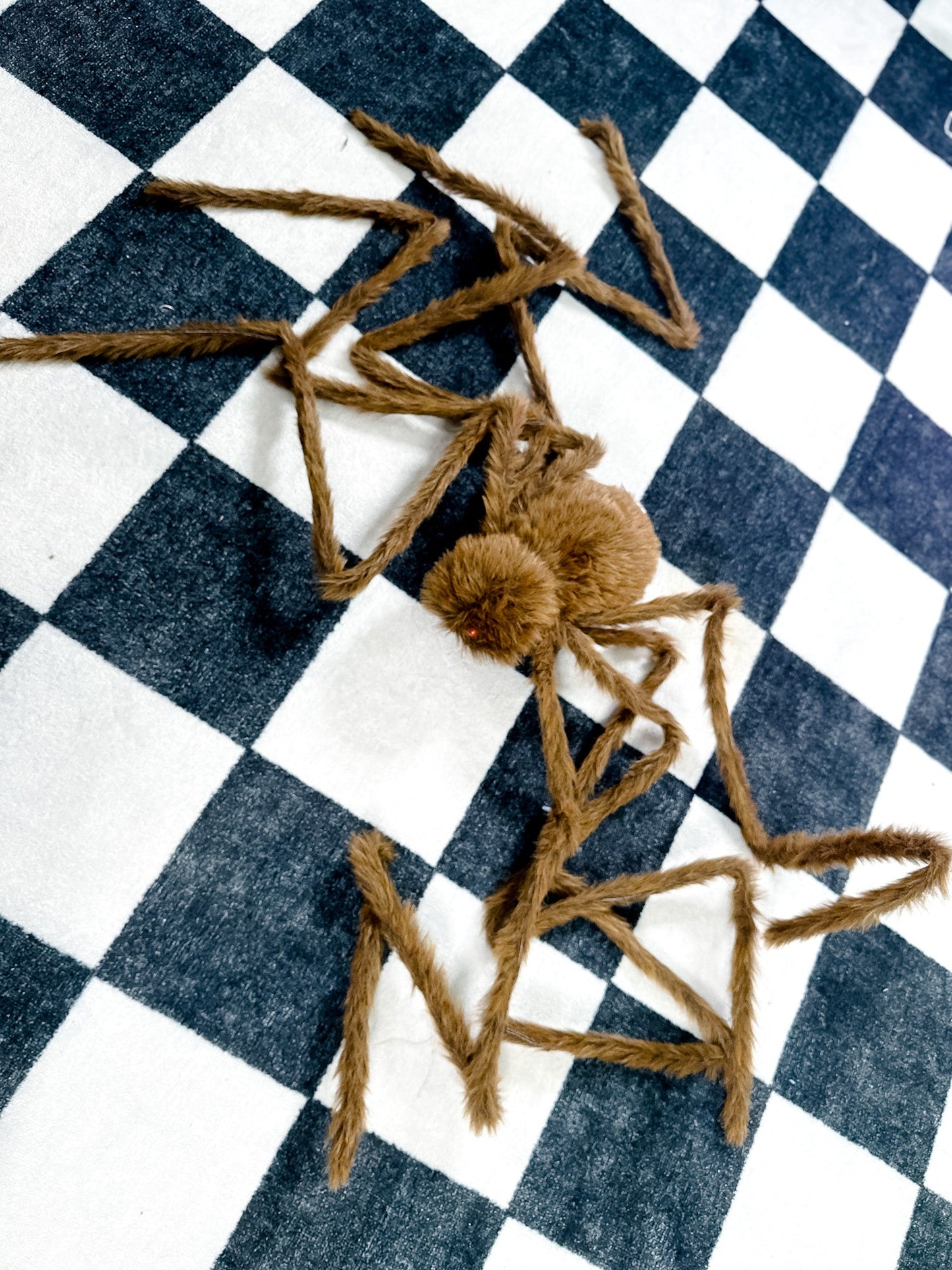 Brown Halloween Giant Spider - Whiskey Skies - HANNA'S HANDIWORKS
