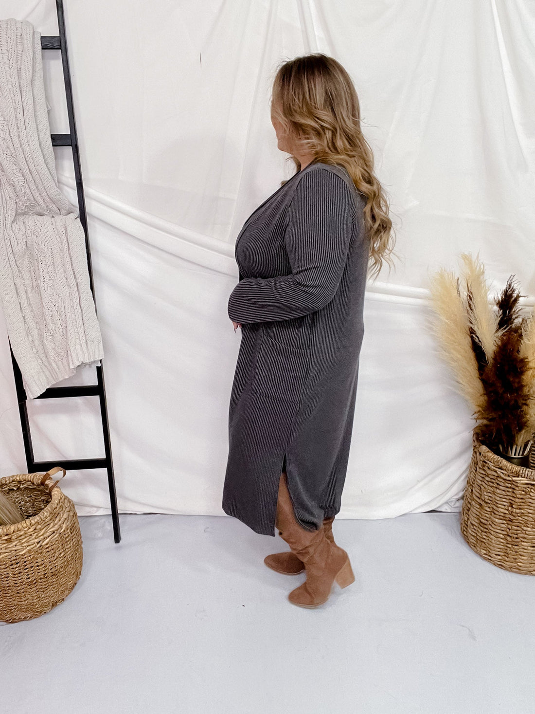 Charcoal Grey Ribbed Duster with Side Slits - Whiskey Skies - STYLIVE