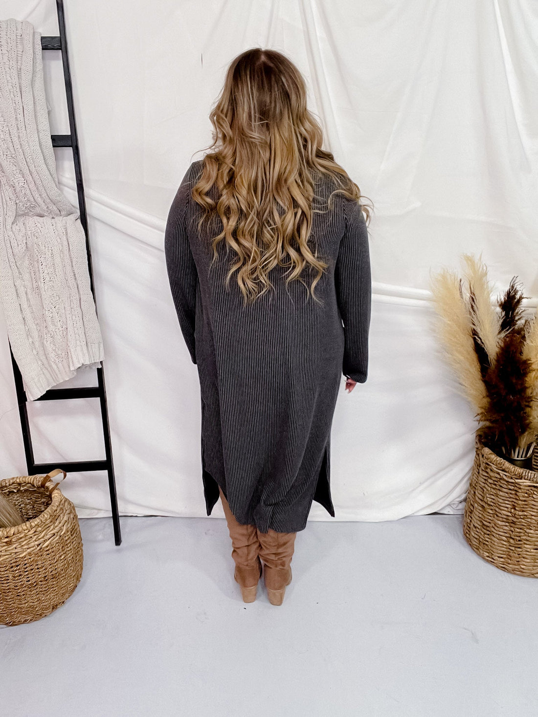 Charcoal Grey Ribbed Duster with Side Slits - Whiskey Skies - STYLIVE