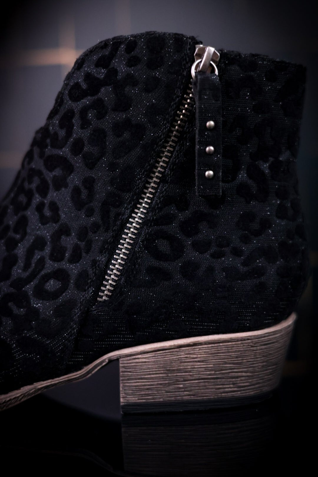 Charming Black Leopard Ankle Booties - Whiskey Skies - VERY G