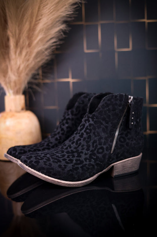 Charming Black Leopard Ankle Booties - Whiskey Skies - VERY G