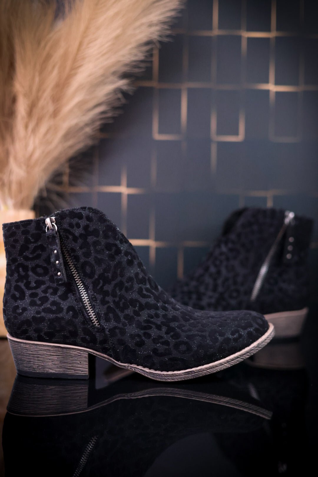 Charming Black Leopard Ankle Booties - Whiskey Skies - VERY G