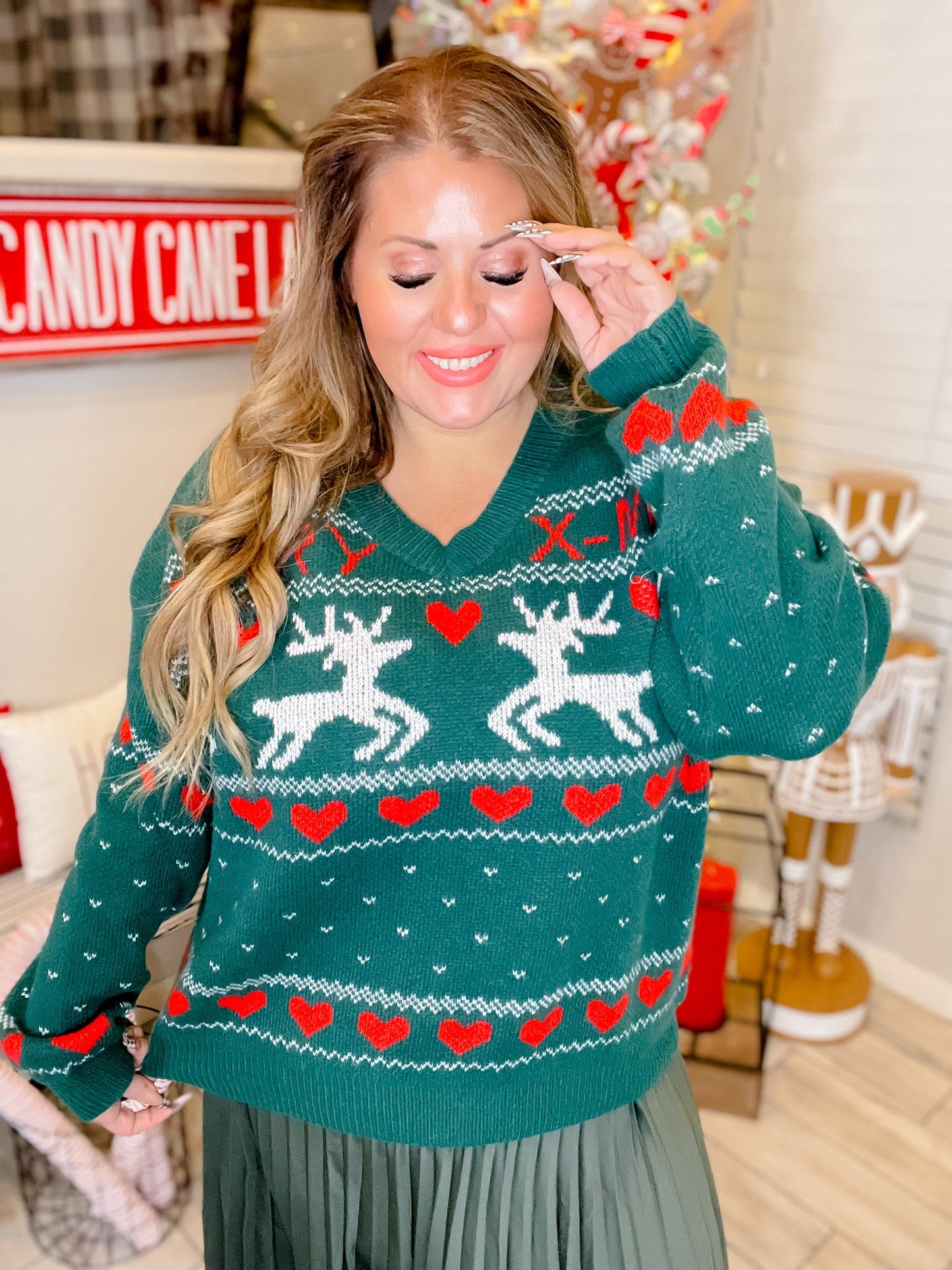 Classic Reindeer Christmas Themed Knit V - Neck Sweater - Whiskey Skies - GEEGEE