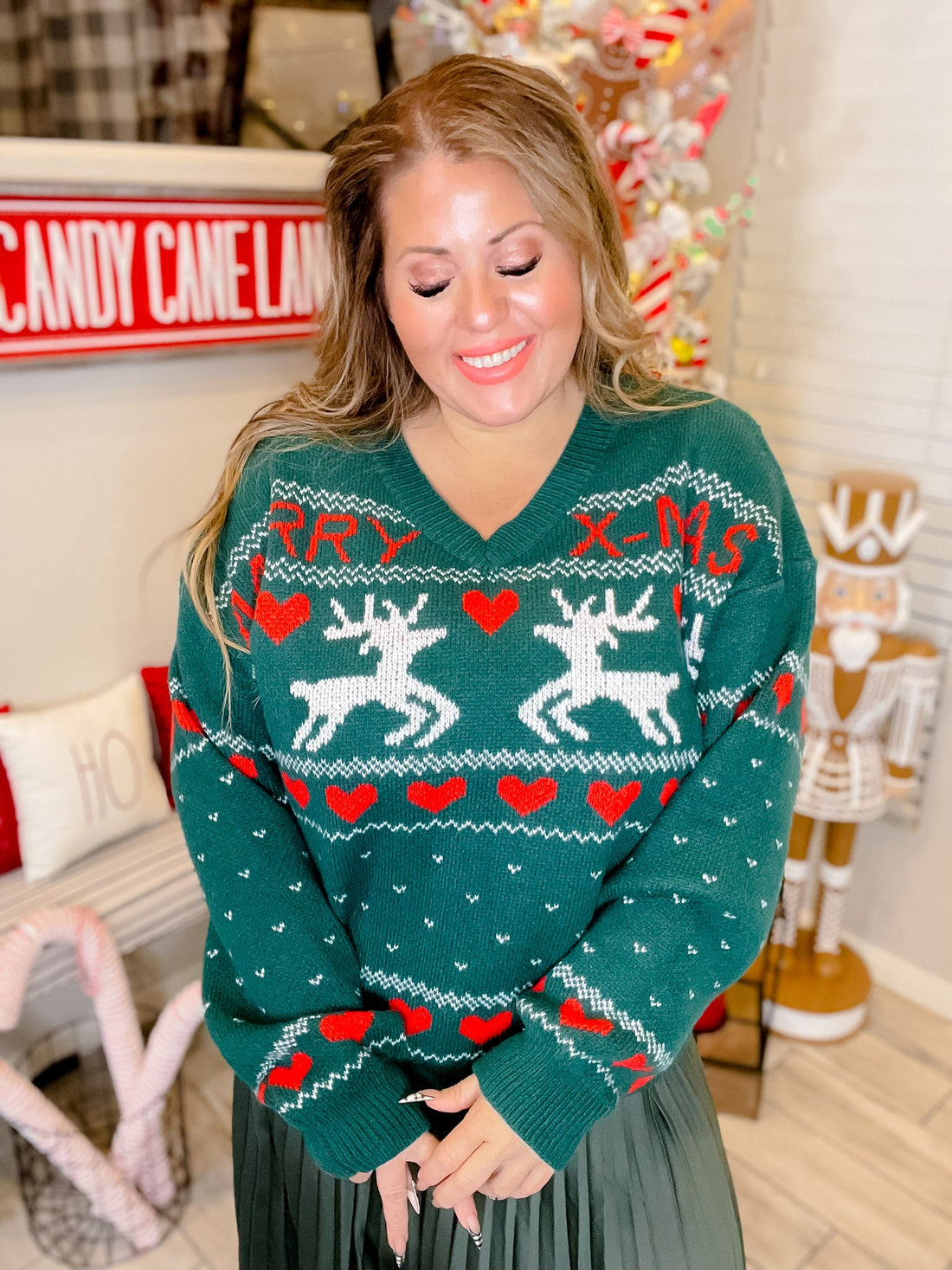 Classic Reindeer Christmas Themed Knit V - Neck Sweater - Whiskey Skies - GEEGEE