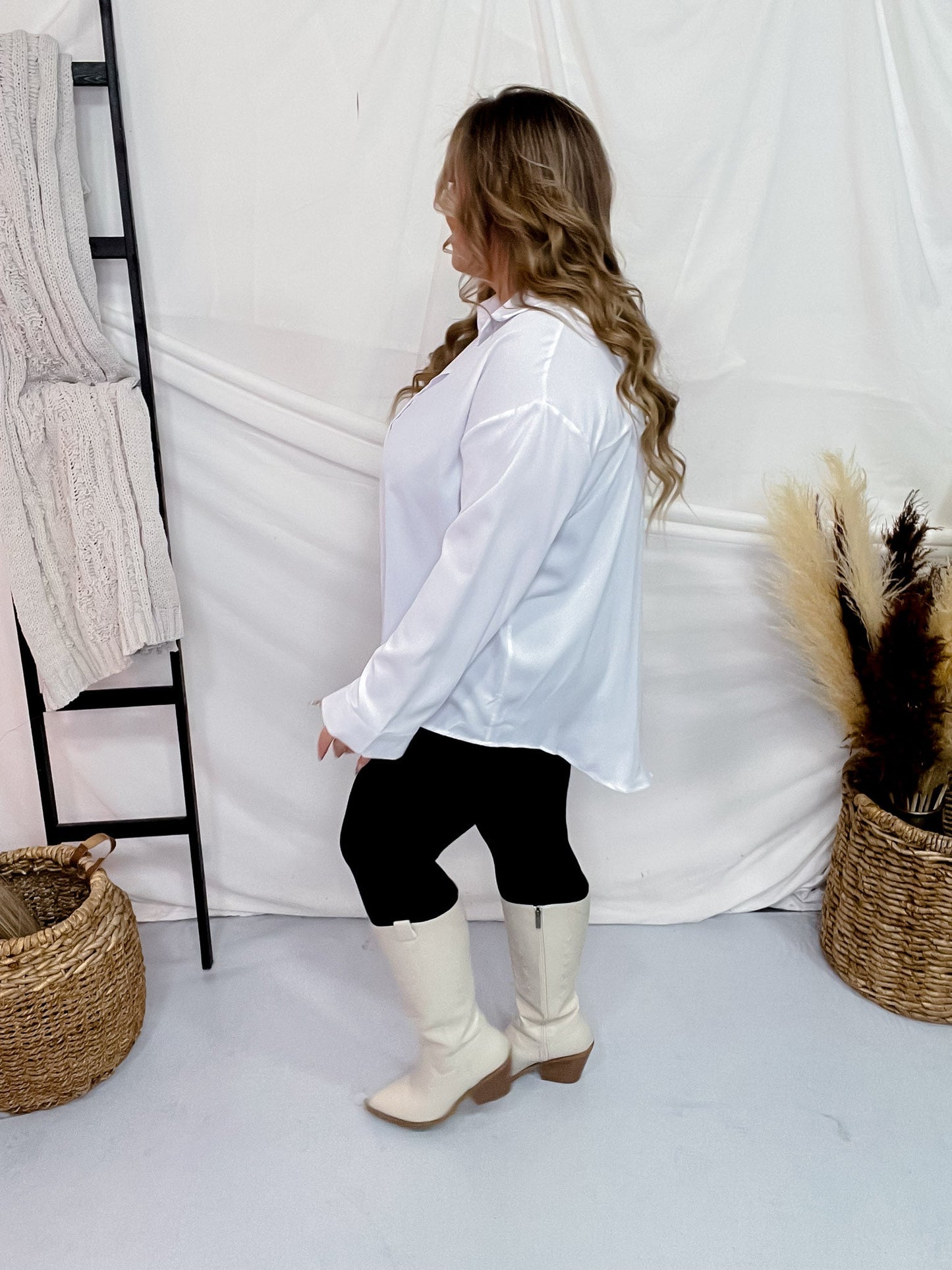 Classic White Long Sleeve Kathryn Top - Whiskey Skies - SOUTHERN GRACE