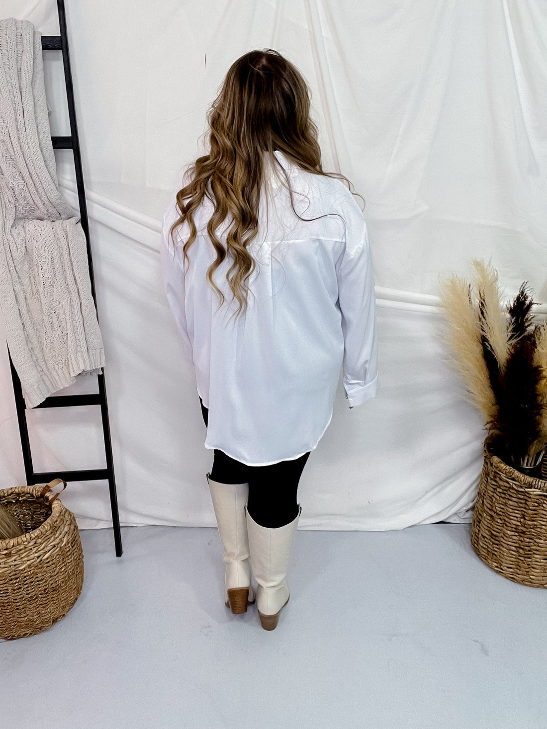 Classic White Long Sleeve Kathryn Top - Whiskey Skies - SOUTHERN GRACE