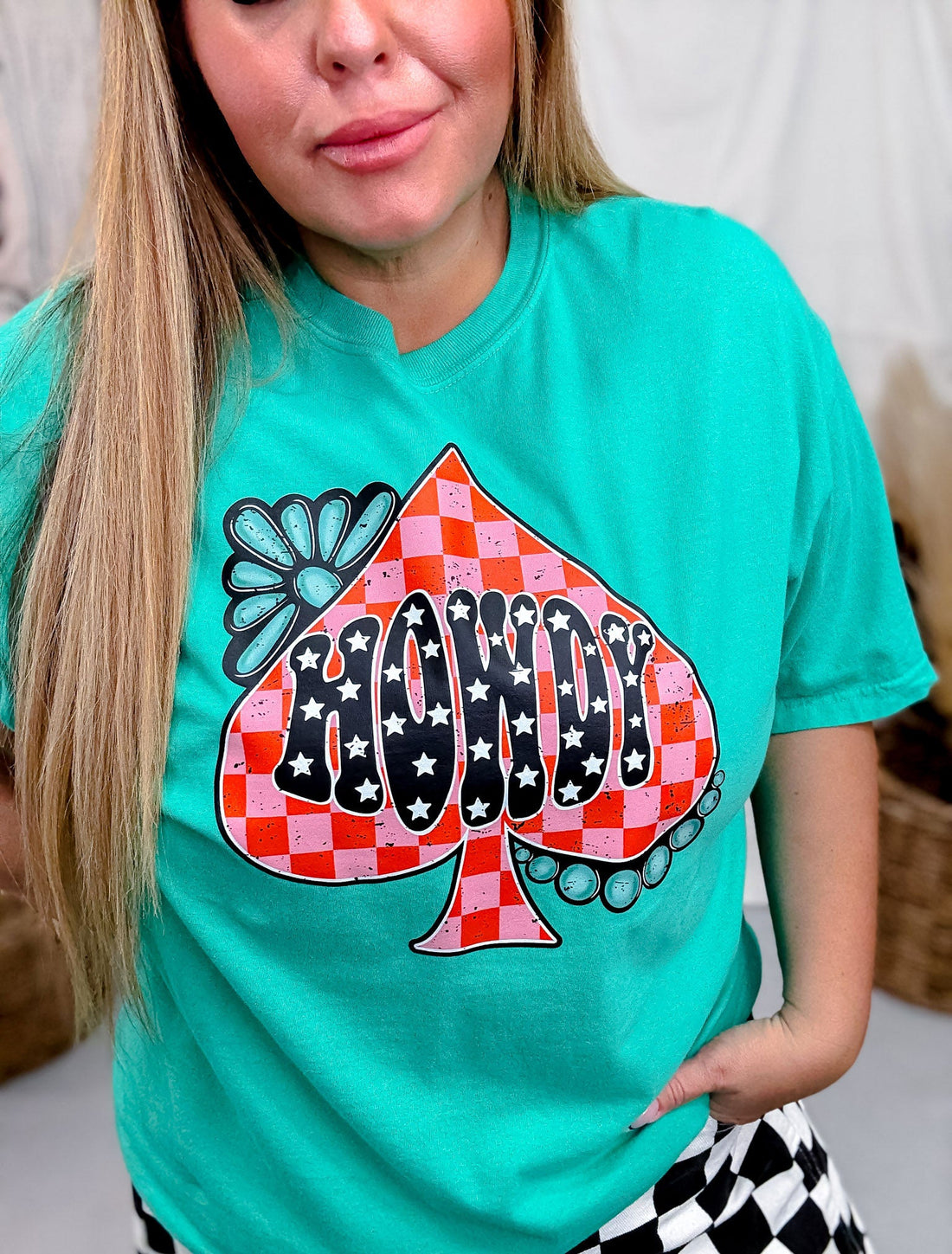 Conchos & Spades Howdy Graphic T-Shirt - Whiskey Skies - THE LATTIMORE CLAIM