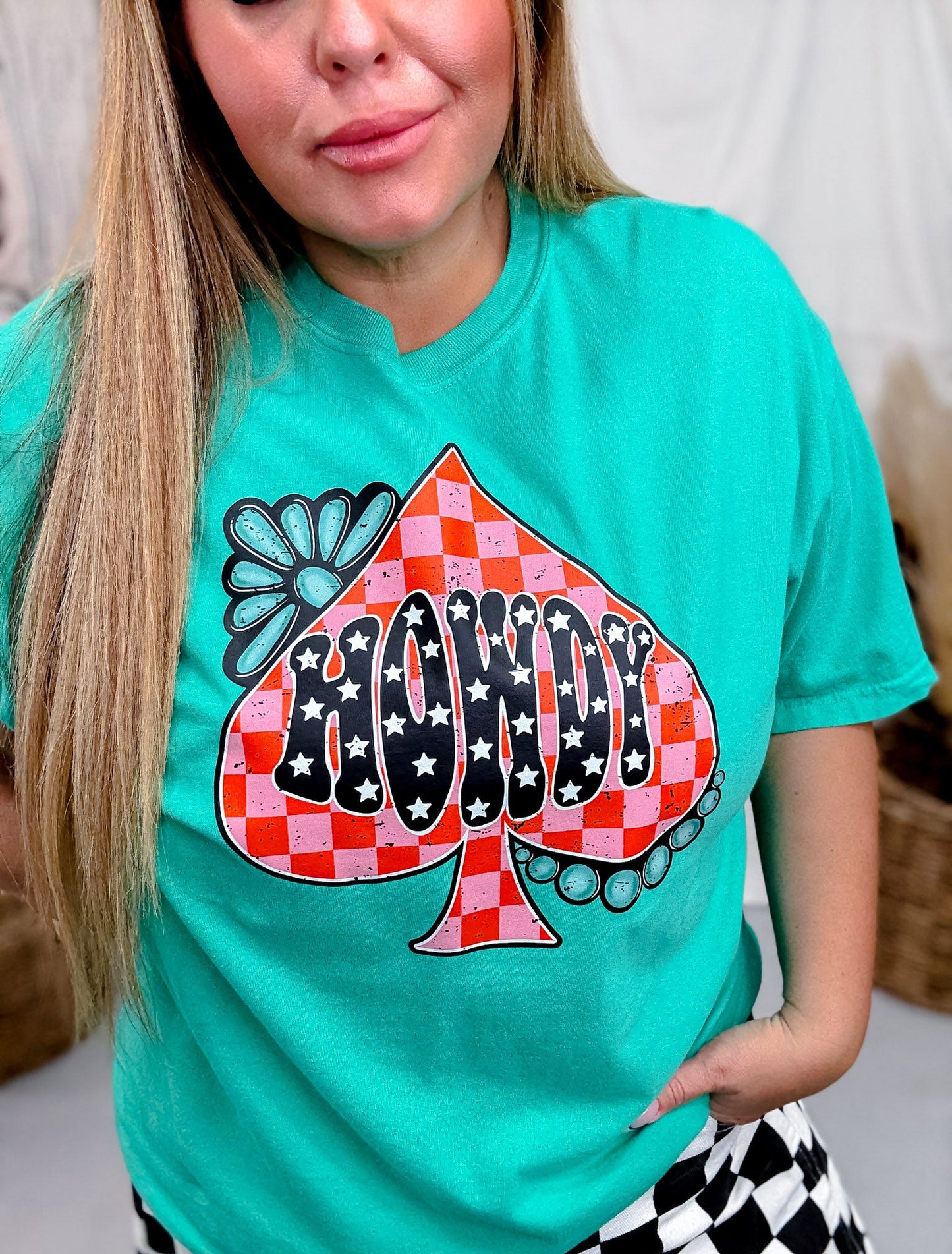 Conchos & Spades Howdy Graphic T-Shirt - Whiskey Skies - THE LATTIMORE CLAIM