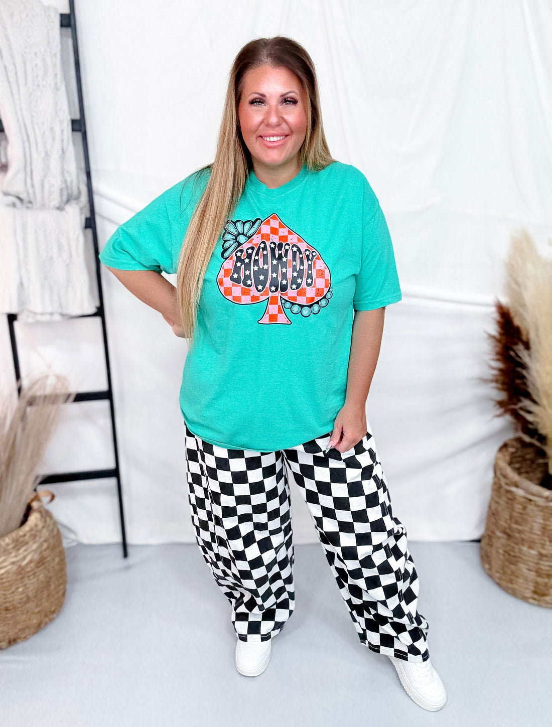 Conchos & Spades Howdy Graphic T-Shirt - Whiskey Skies - THE LATTIMORE CLAIM