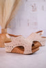 Cream Free Fly Wedges - Whiskey Skies - VERY G