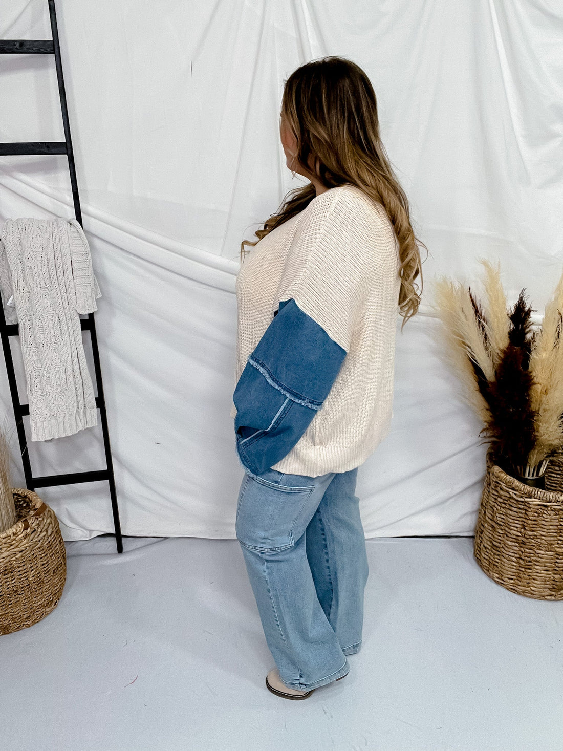 Crew Neck Ivory Sweater with Denim Sleeves - Whiskey Skies - ODDI