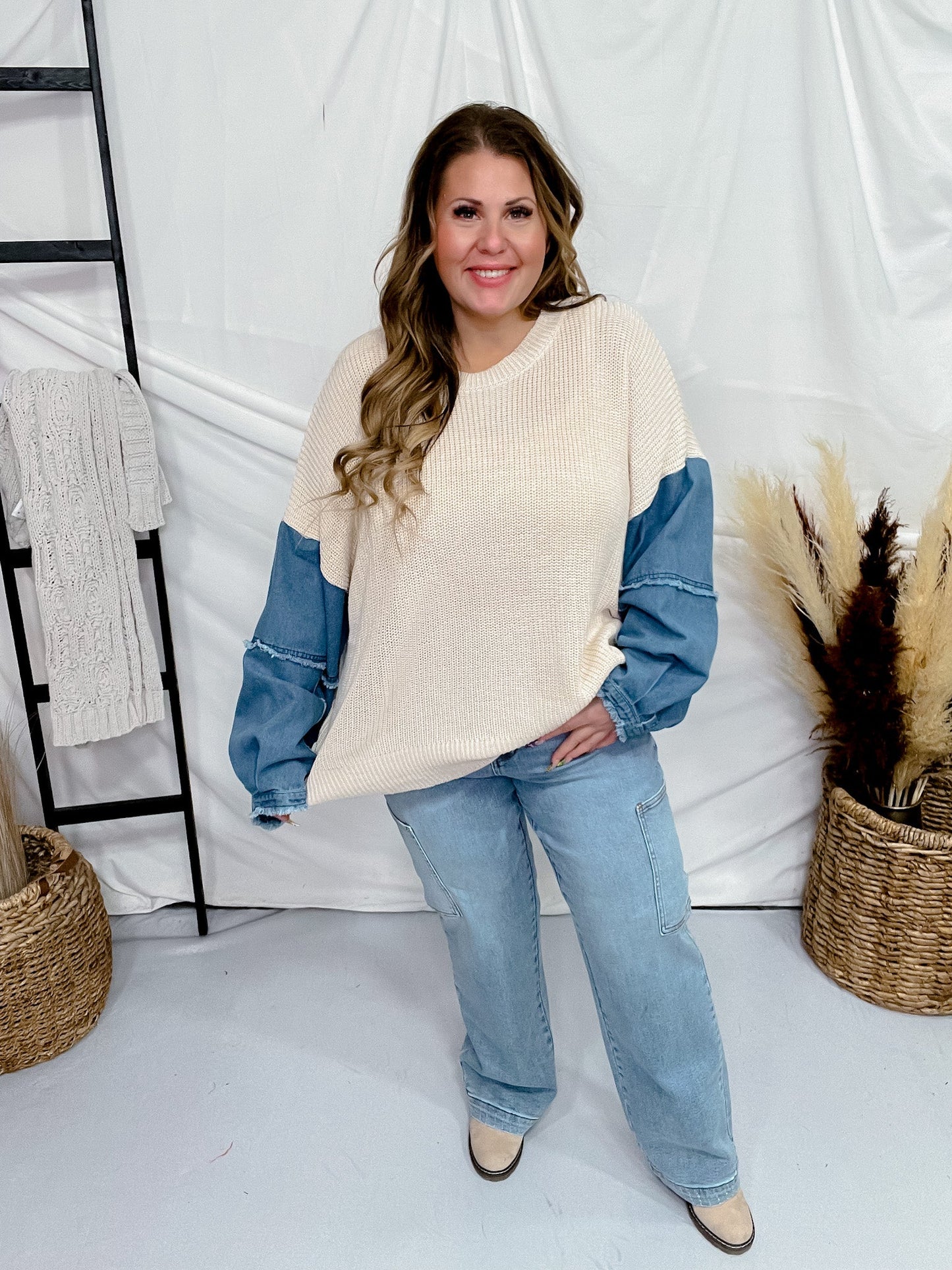 Crew Neck Ivory Sweater with Denim Sleeves - Whiskey Skies - ODDI