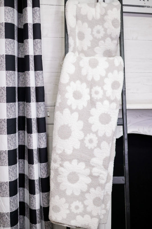 Daisy Grey Stretchy Throw Blanket - Whiskey Skies - CARSTEN'S ENTERPRISES INC.
