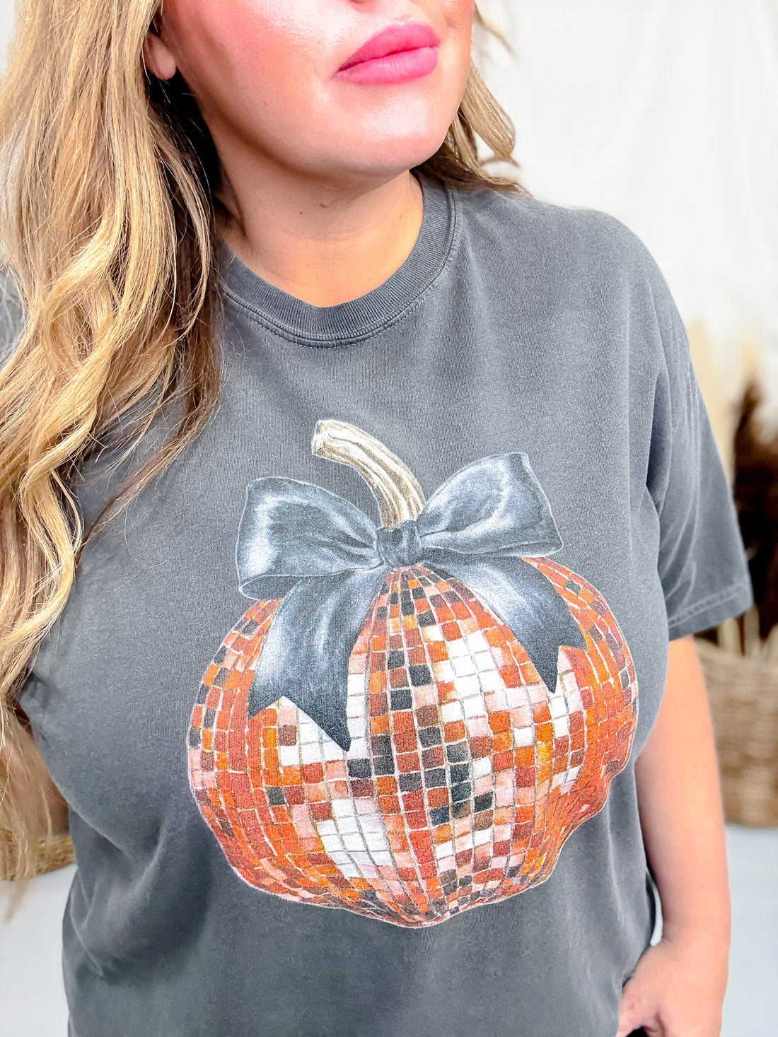 Disco Pumpkin Bow Graphic T-Shirt - Whiskey Skies - P&PD Wholesale