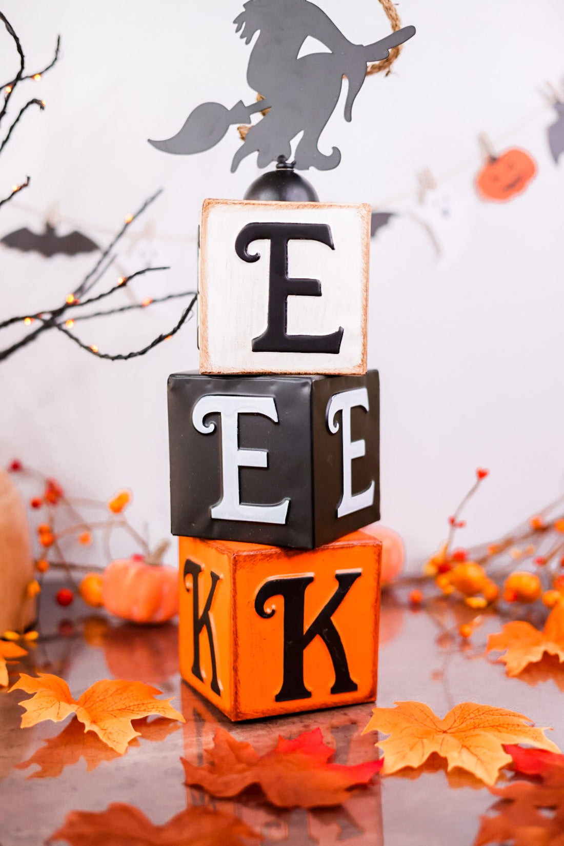 Eek Hanging Halloween Box Stack - Whiskey Skies - SPECIAL T IMPORTS INC