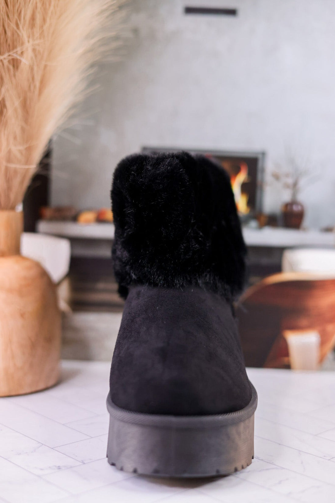 Everlie Black Faux Fur Booties - Whiskey Skies - VERY G