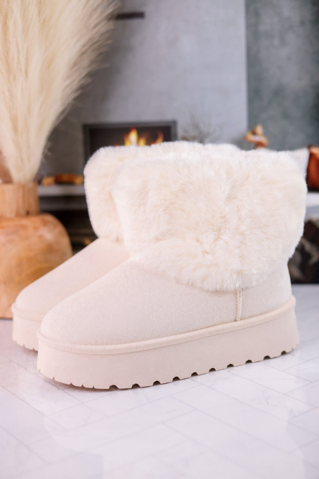 Everlie Faux Fur Lined Bootie in Cream - Whiskey Skies - VERY G