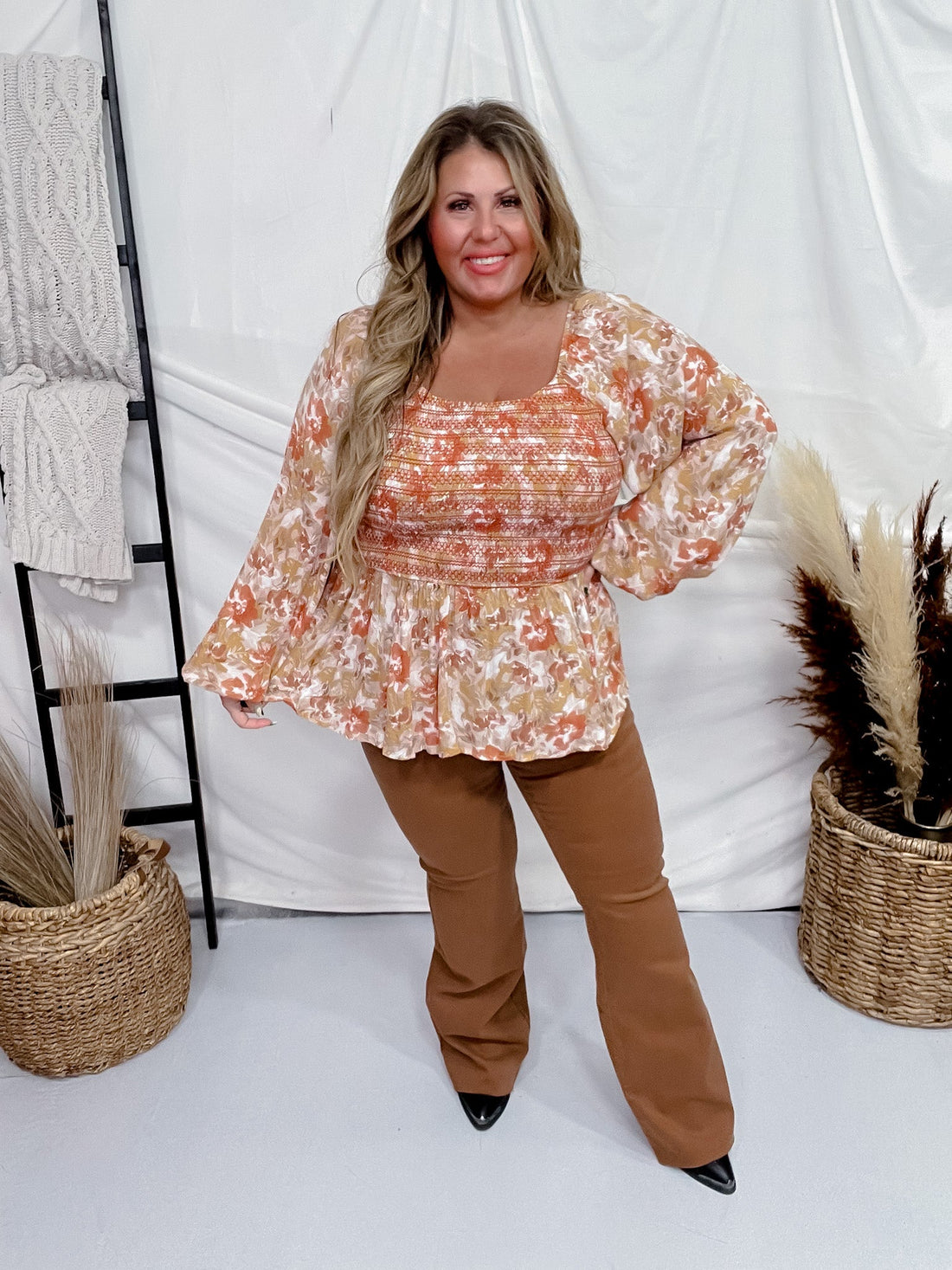 Floral Peplum Top - Whiskey Skies - ANDREE BY UNIT