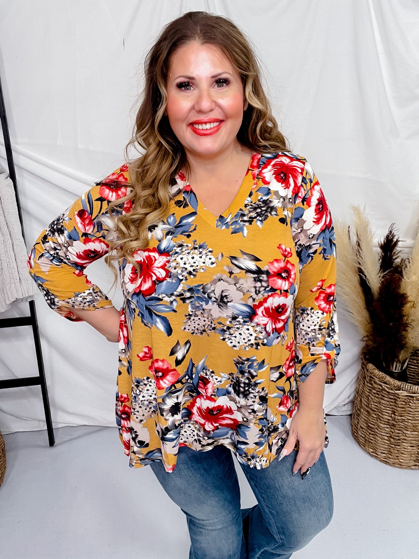 Floral Print 3/4 Sleeve Hanky Hem Top - Whiskey Skies - DEAR SCARLETT