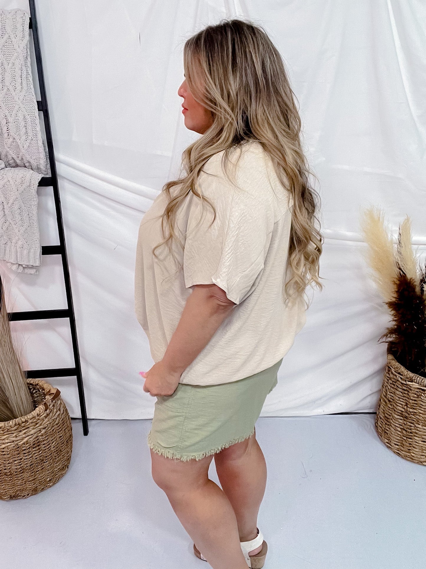 Frayed Hem Shorts W/ Drawstring - Whiskey Skies - GIGIO