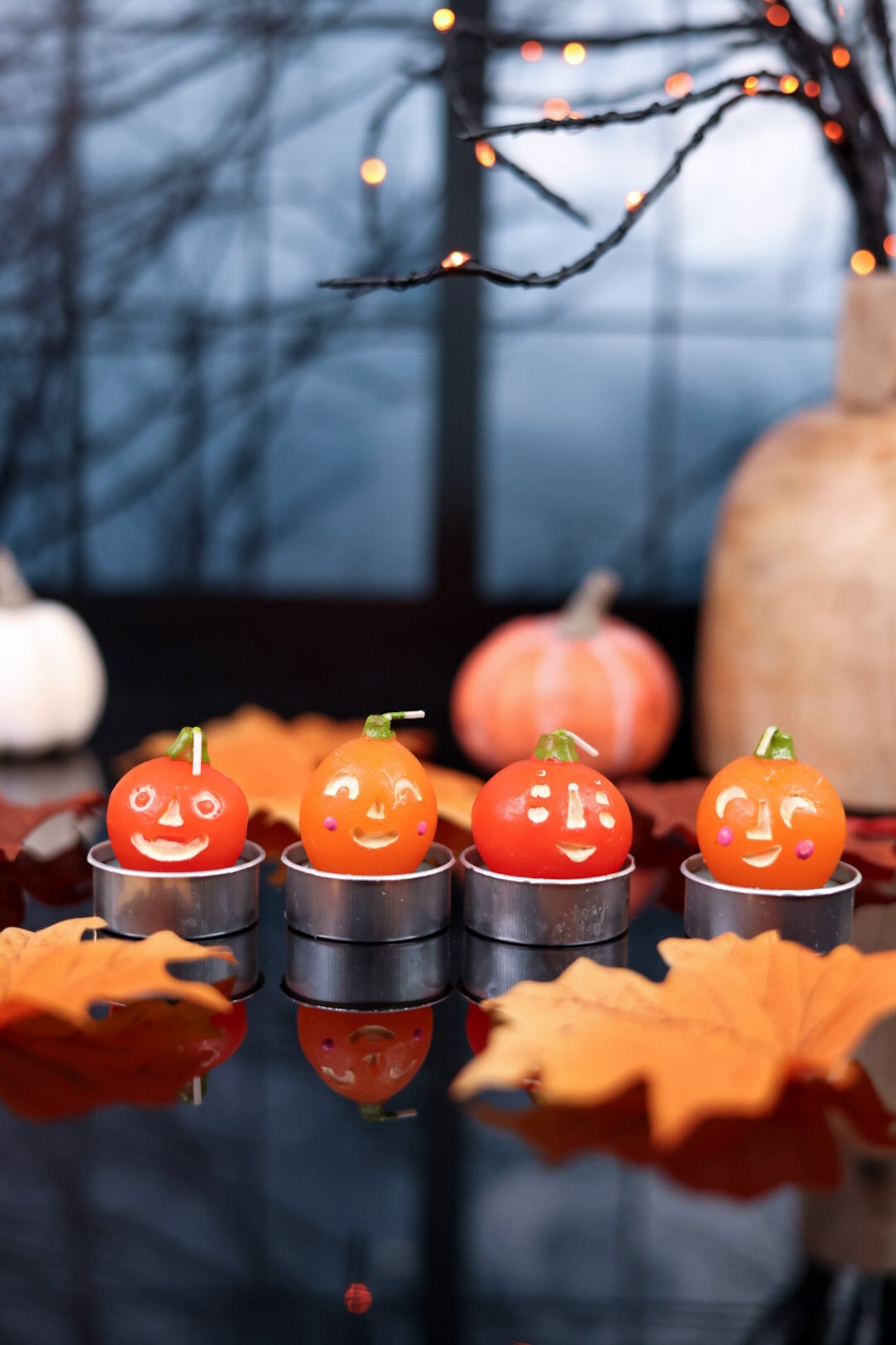 Friendly Pumpkin Tea Light Candle Set - Whiskey Skies - 180 DEGREES