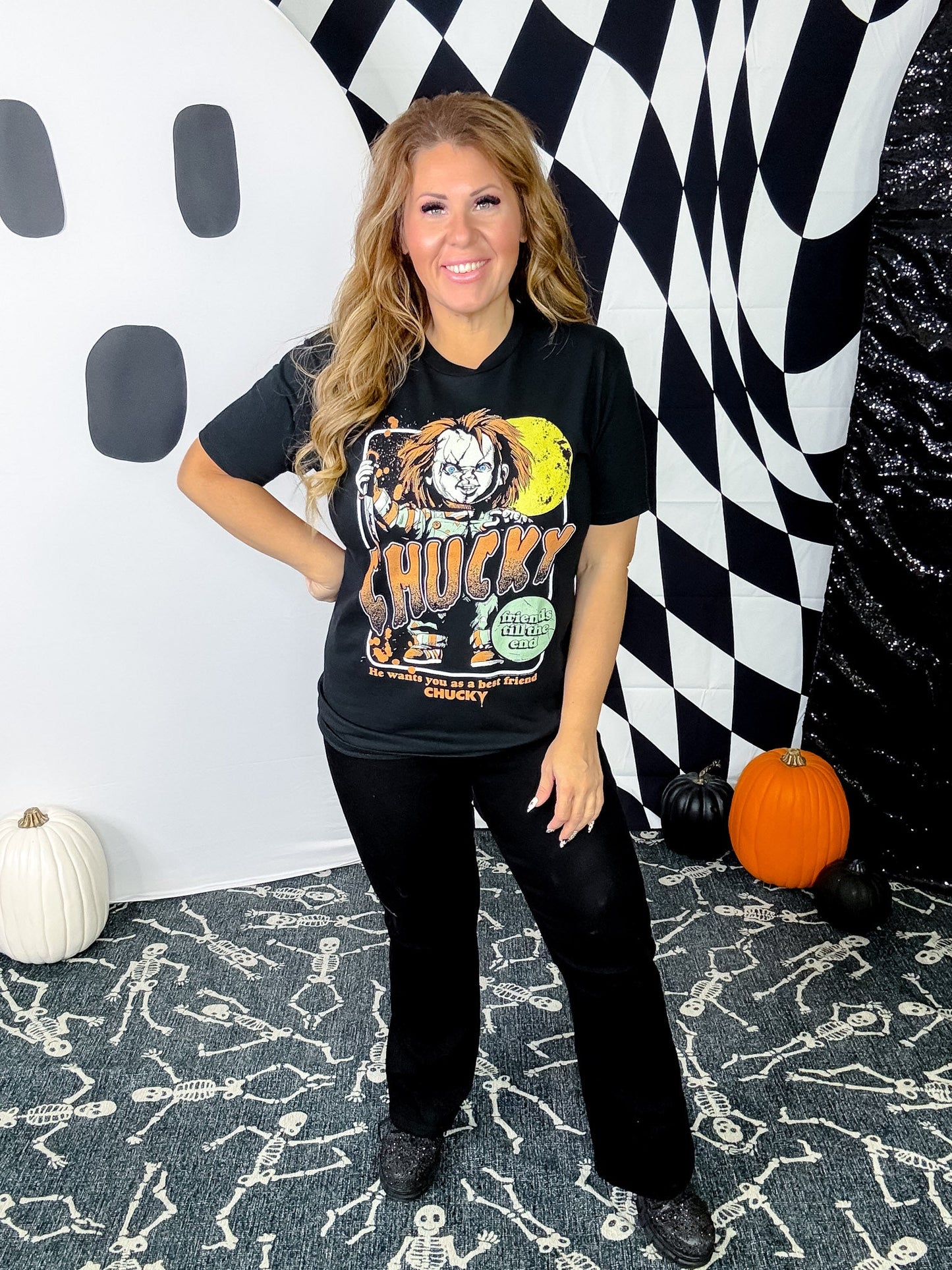 "Friends Til The End" Chucky Licensed Graphic Tee - Whiskey Skies - AMERICAN CLASSICS