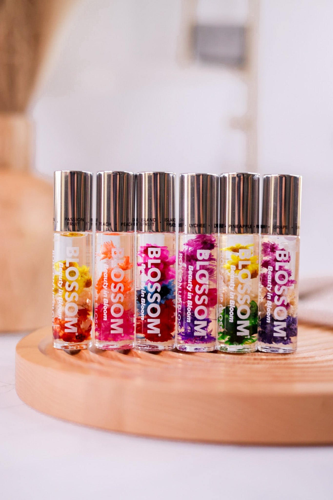 Fruity Roll On Lip Glosses (6 Scents) - Whiskey Skies - THE BLOOMING BRANDS