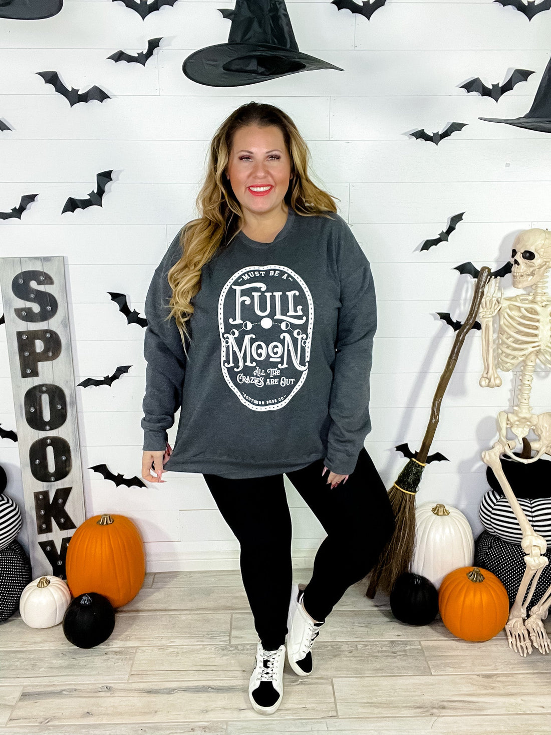 Full Moon Graphic Sweatshirt - Whiskey Skies - SOUTHERN BLISS COMPANY