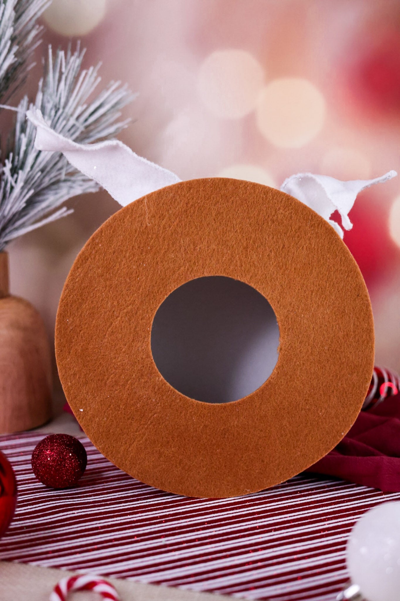 Gingerbread Tophat Tree Topper - Whiskey Skies - RAZ IMPORTS