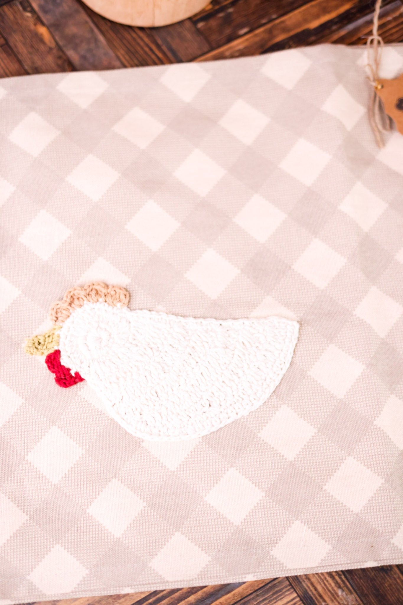 Gingham Table Runner with Crochet Farm Animal - Whiskey Skies - MUD PIE