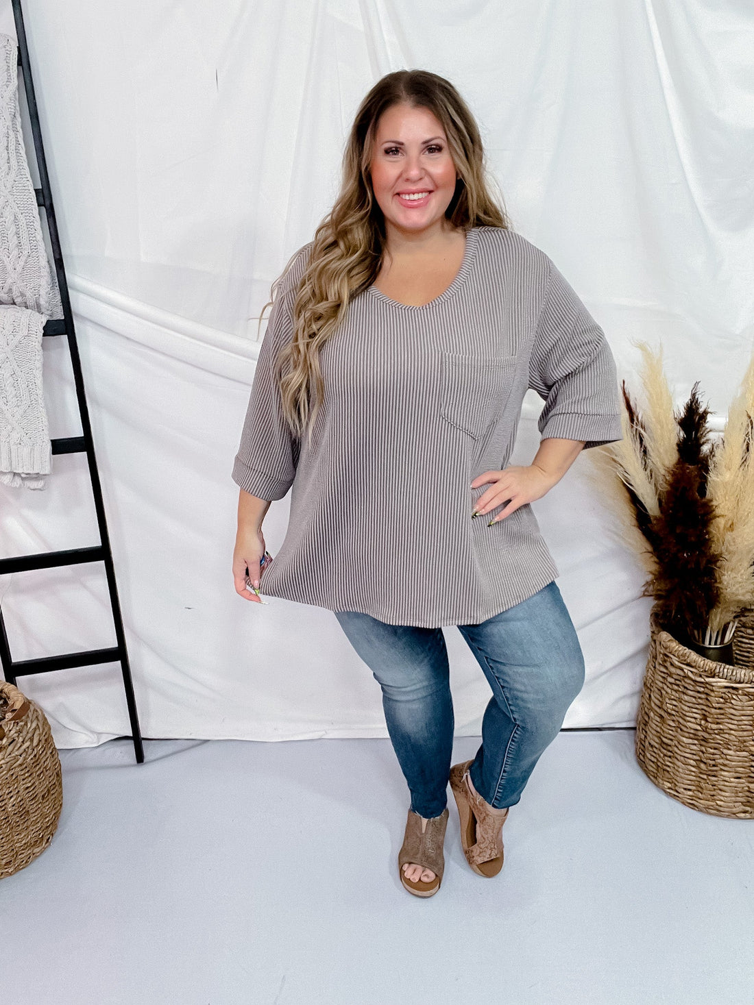 Grey Ribbed 3/4 Sleeve Boxy Top - Whiskey Skies - ANDREE BY UNIT